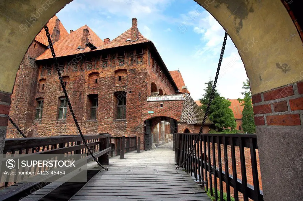 Poland, Pomerania Province, Malbork. Gate to the High Castle.