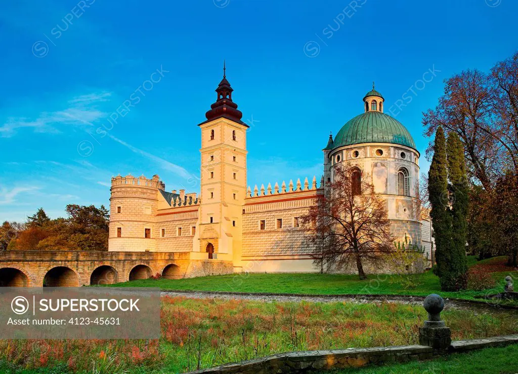 Poland, Podkarpackie Province, Krasiczyn. Castle and park complex, Pop's and God's towers.