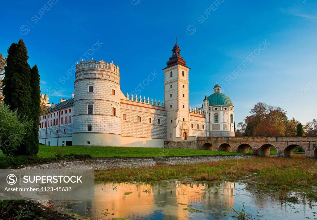 Poland, Podkarpackie Province, Krasiczyn. Castle and park complex, Pop's and God's towers.