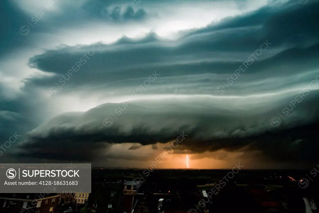 Lightning strike with shelf cloud