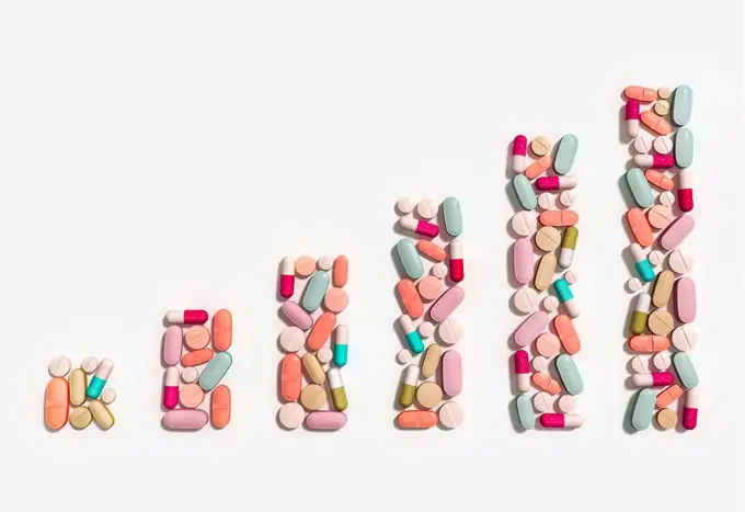 Illustration of rising cost of prescription drugs