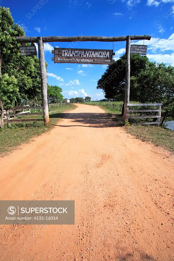 Transpantaneira,Pantanal,Brazil,street,pad,road,gate,gateway