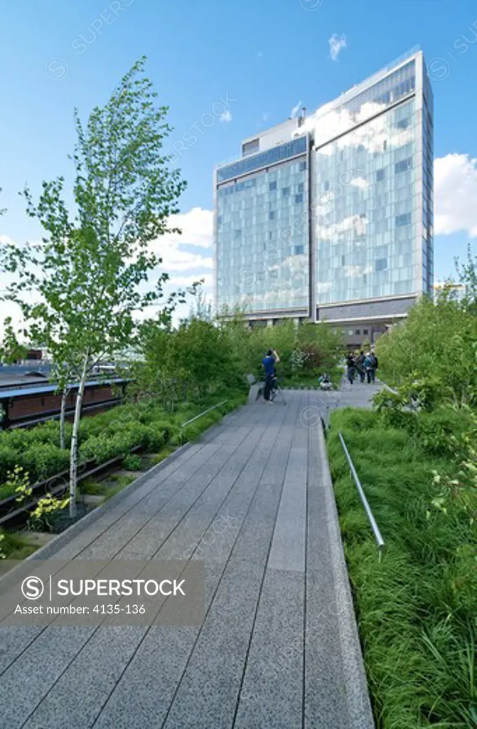 Hotel in a city, Standard Hotel, High Line Park, New York City, New York State, USA