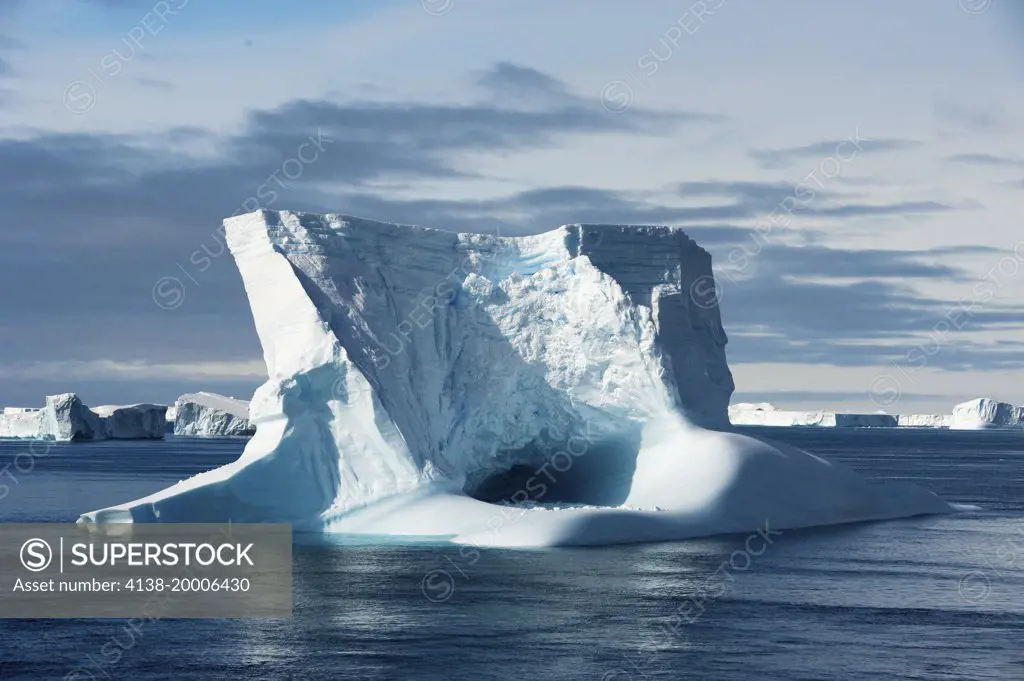 Icebergs in the Antarctic Sound