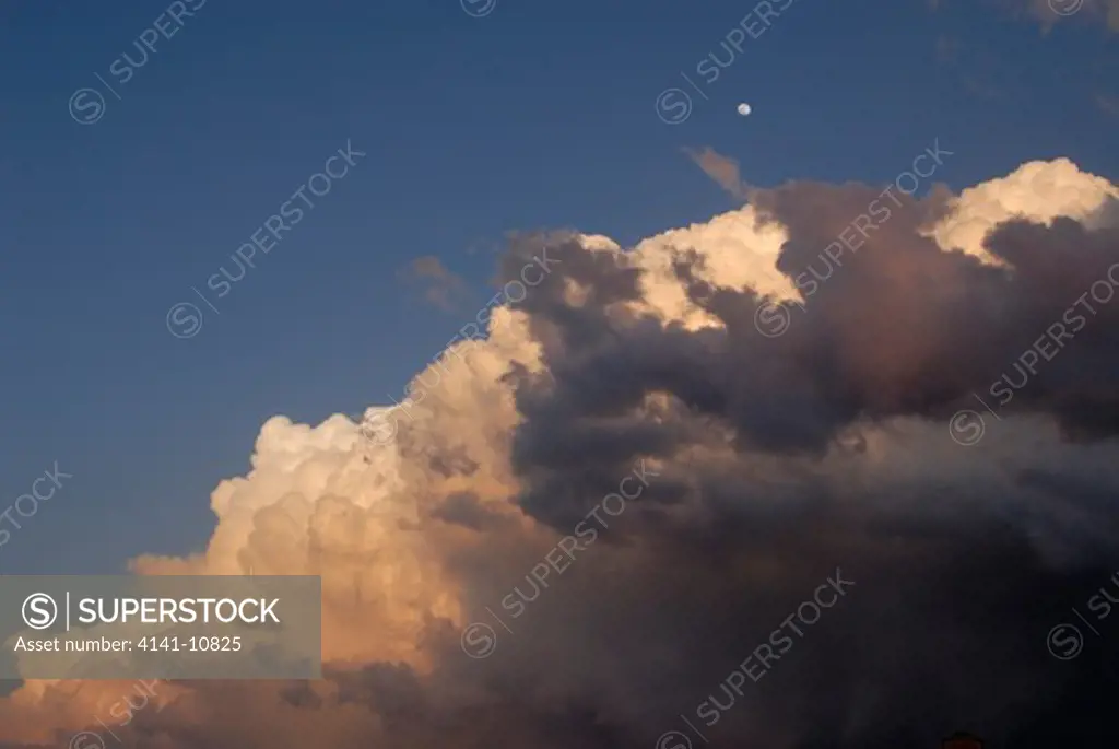 cumulonimbus storm clouds forming kansas city, kansas, north america.