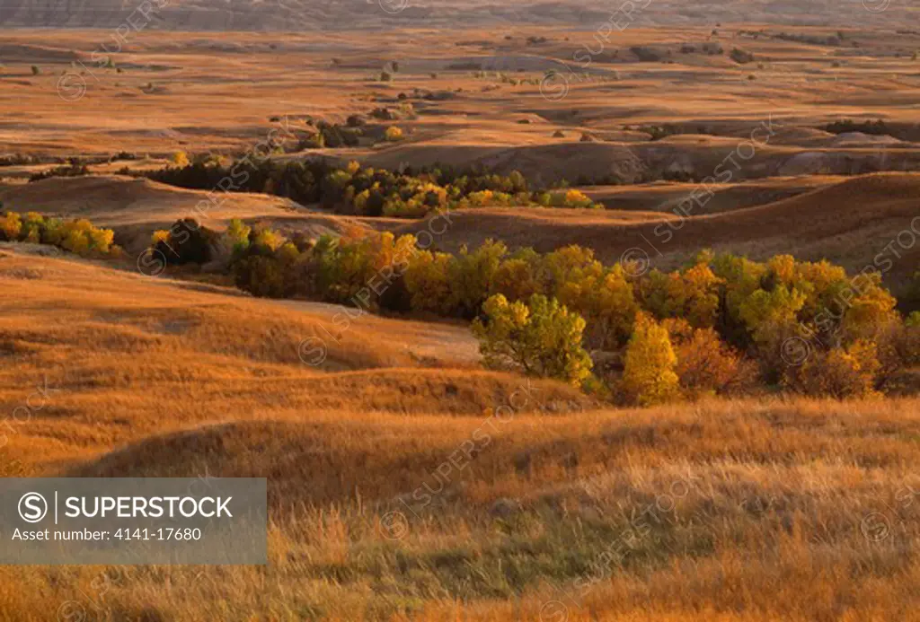 badlands national park landscape in autumn colours south dakota, usa 