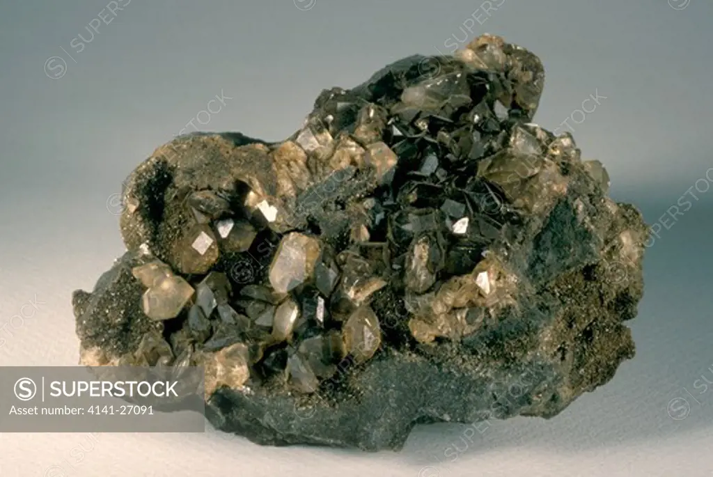 calcite (carbonate, caco3) hexagonal-r structure. (pleasant ridge quarry, indiana, usa.) 