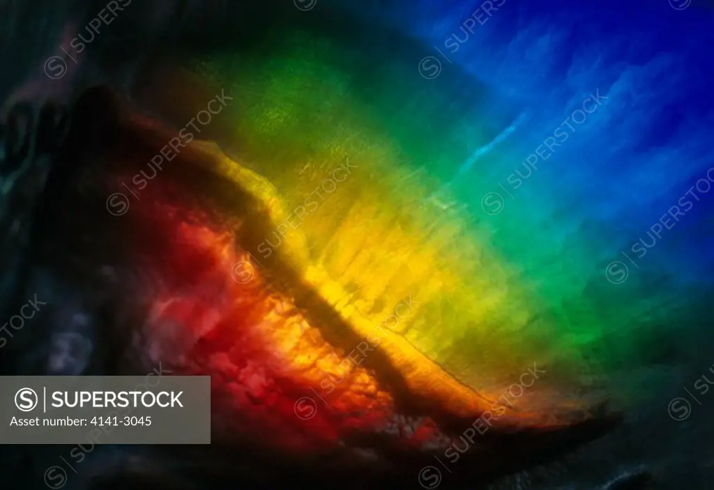 colour spectrum on seashell