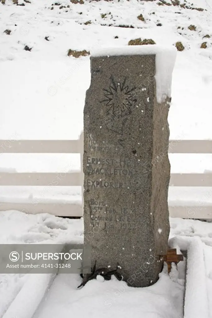 ernest shackleton's grave in snow grytviken south georgia