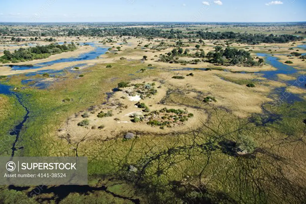 aerial view of islands and waterways central okovango wilderness area in the delta, botswana. date: 18.12.2008 ref: zb538_126466_0014 compulsory credit: nhpa/photoshot