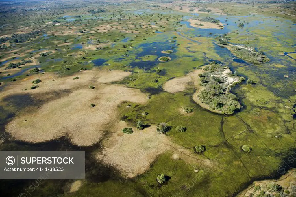 aerial view of islands and waterways central okovango wilderness area in the delta, botswana. date: 18.12.2008 ref: zb538_126466_0015 compulsory credit: nhpa/photoshot