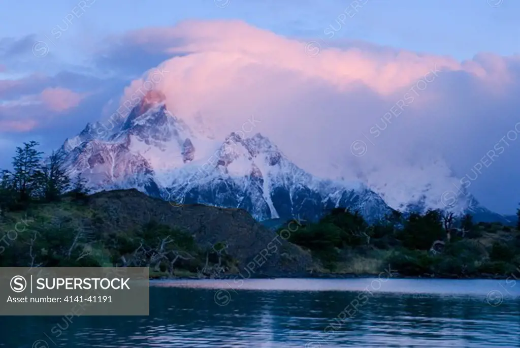 cerro paine grande,torres del paine national park, region 12, chile, patagonia
