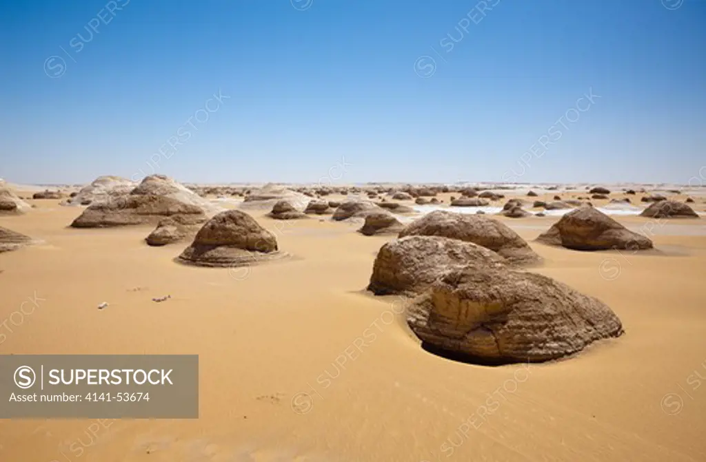 Cone Formations Of Limestone In White Desert National Park, Libyan Desert, Egypt