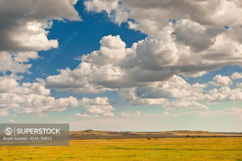 Vast Prairie Of Montana, Viewed From The Amtrak Empire Builder, Usa, Empire_Builder-231