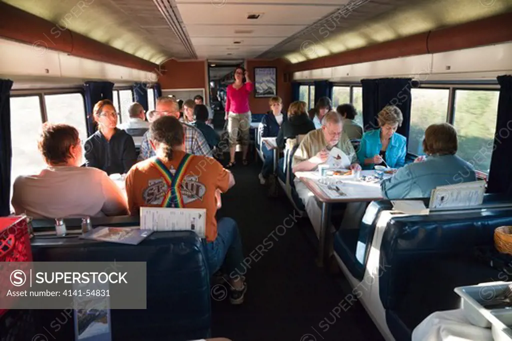 Breakfast In The Dining Car Of The Amtrak Empire Builder, Usa, Empire_Builder-322