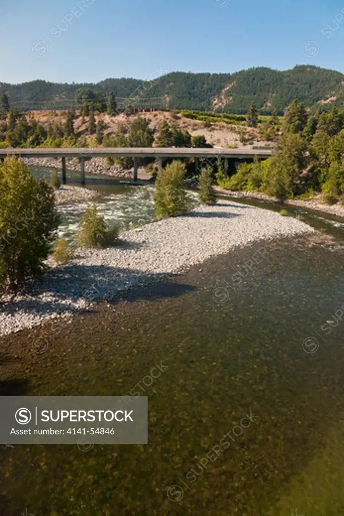Wenatchee River In Eastern Washington State, Viewed From The Amtrak Empire Builder, Usa, Empire_Builder-398