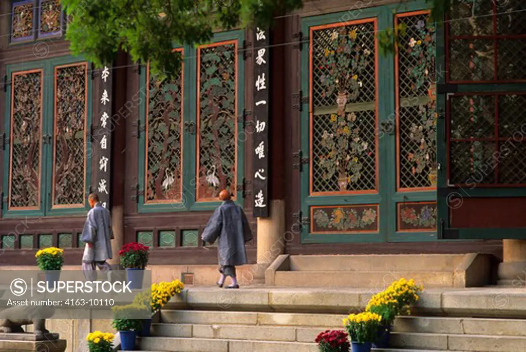 KOREA, SEOUL, SUSONG-DONG, CHOGAESA BUDDHIST TEMPLE
