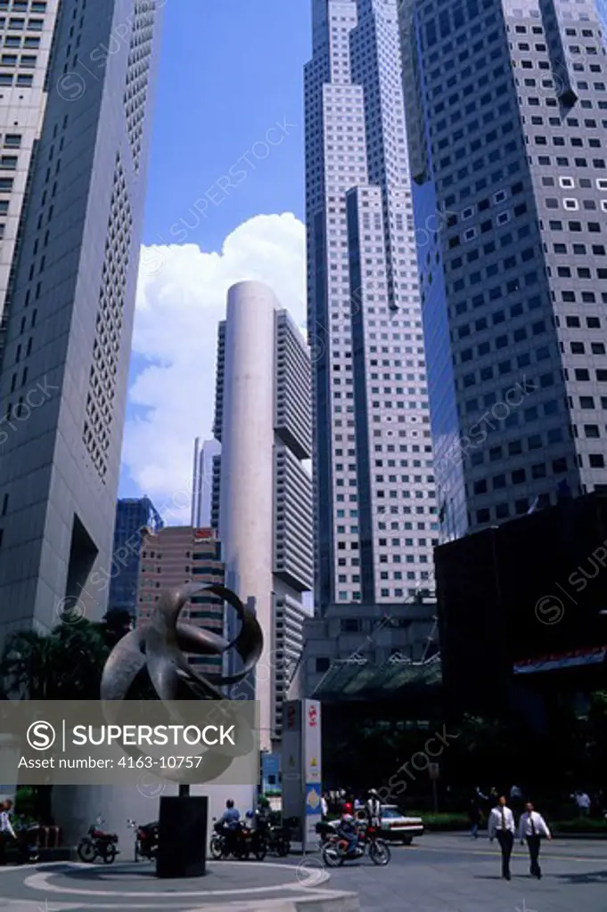 SINGAPORE, DOWNTOWN, SKYSCRAPERS, SCULPTURE