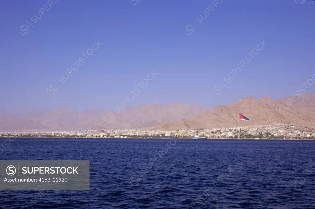 JORDAN, AQABA, RED SEA, VIEW OF CITY