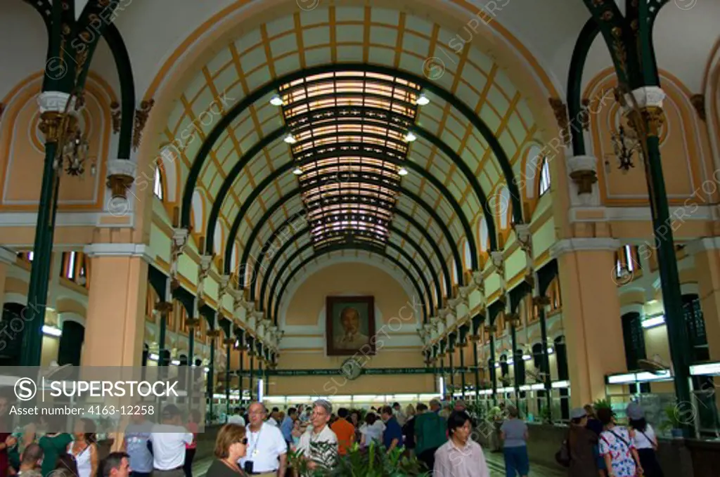 VIETNAM, SAIGON (HO CHI MINH CITY), CENTRAL POST OFFICE, FRENCH COLONIAL STYLE, INTERIOR