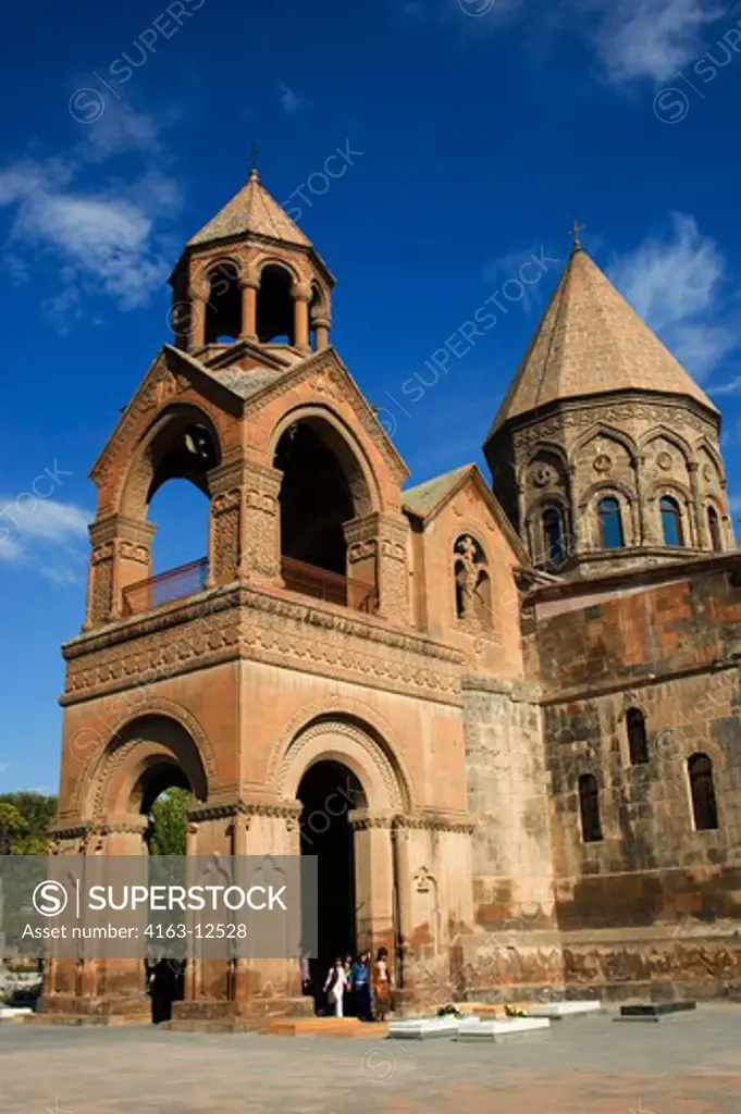 ARMENIA, YEREVAN, CATHEDRAL OF ECHMIADZIN, HEADQUARTERS OF THE ARMENIAN ORTHODOX CHURCH