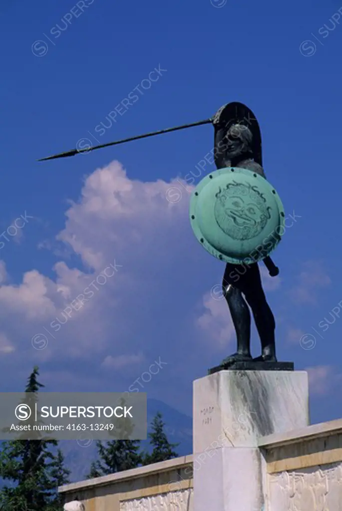 GREECE, THERMOPYLAE, SITE OF BATTLE BETWEEN GREEK & PERSIAN ARMIES, 480 B.C., LEONIDES MONUMENT