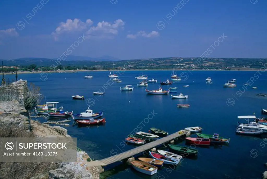 GREECE, METHONI, OLD VENETIAN FORTRESS, VIEW OF BAY