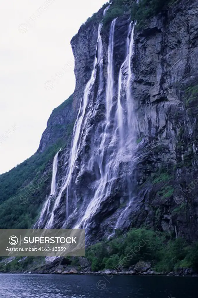 NORWAY, GEIRANGER FJORD, SEVEN SISTERS WATERFALL
