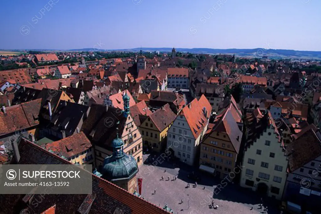 GERMANY, ROTHENBURG ON THE TAUBER, OVERVIEW FROM CITY HALL TOWER