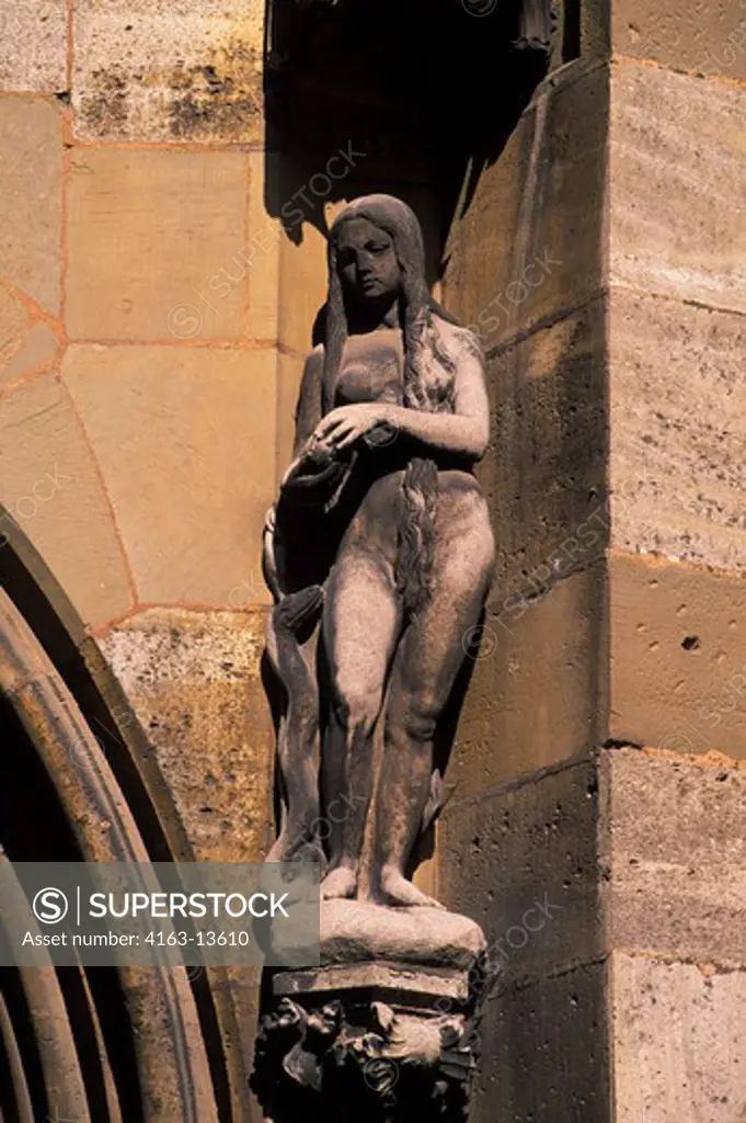 GERMANY, ROTHENBURG ON THE TAUBER, ST. JAKOB'S CHURCH, GOTHIC STYLE, STATUE OF EVE