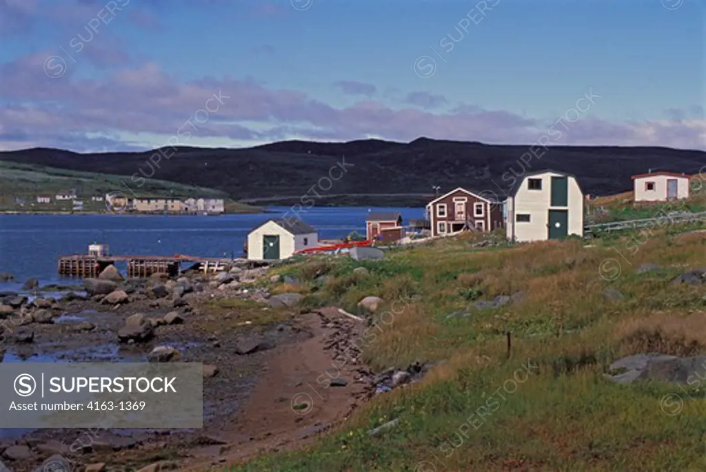 CANADA, NEWFOUNDLAND, SO. LABRADOR, RED BAY, VILLAGE SCENE WITH FISHING HOUSES