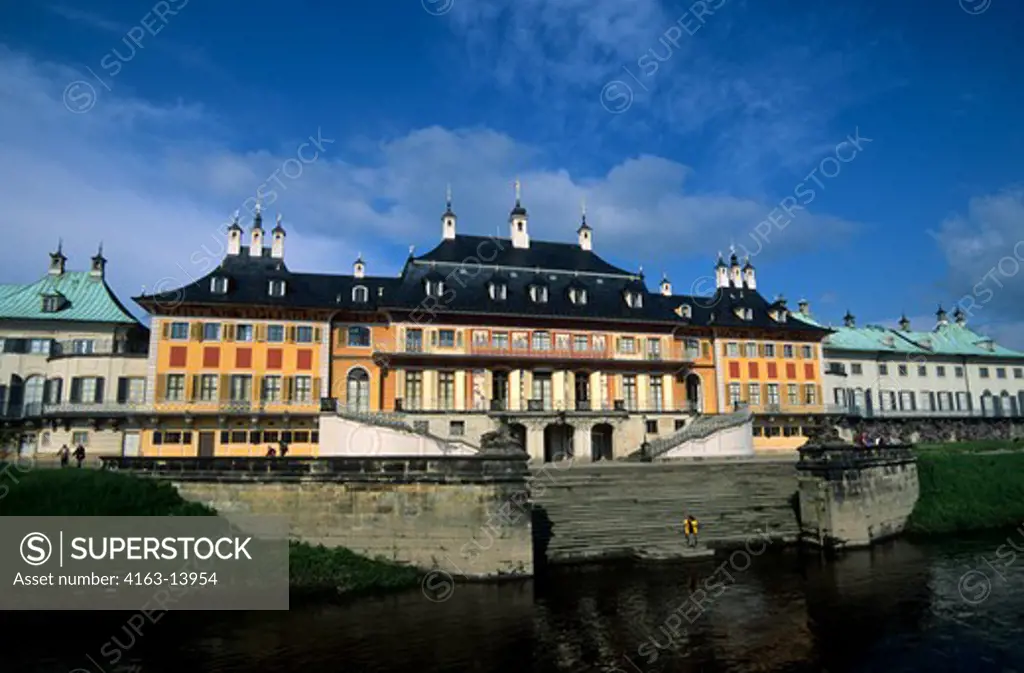 GERMANY, NEAR DRESDEN, PILLNITZ CASTLE, VIEW FROM ELBE RIVER