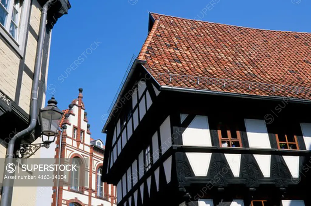 GERMANY, NEAR MAGDEBURG, QUEDLINBURG (UNESCO WORLD HERITAGE SITE), HALF TIMBERED HOUSES