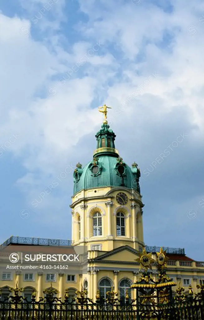 GERMANY, BERLIN, CHARLOTTENBURG CASTLE (SUMMER RESIDENCE OF PRUSSIAN KINGS)