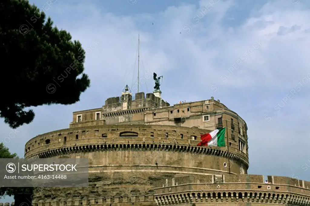 ITALY, ROME, CASTLE ST. ANGELO