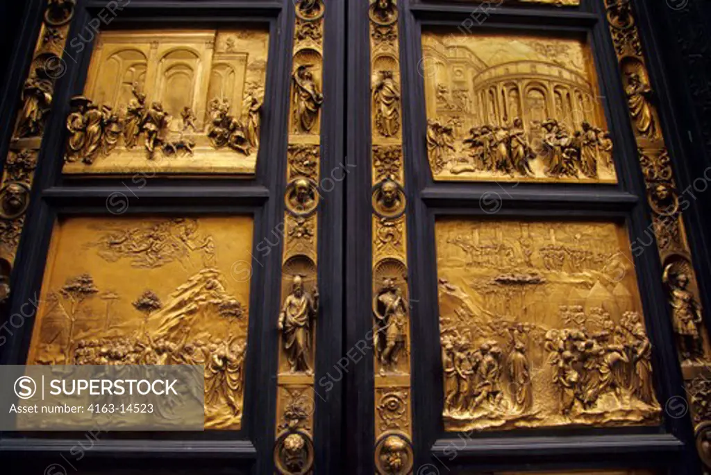 ITALY, FLORENCE, CATHEDRAL OF SANTA MARIA DEL FIORE (DUOMO), BAPTISTERY, GATE OF PARADISE
