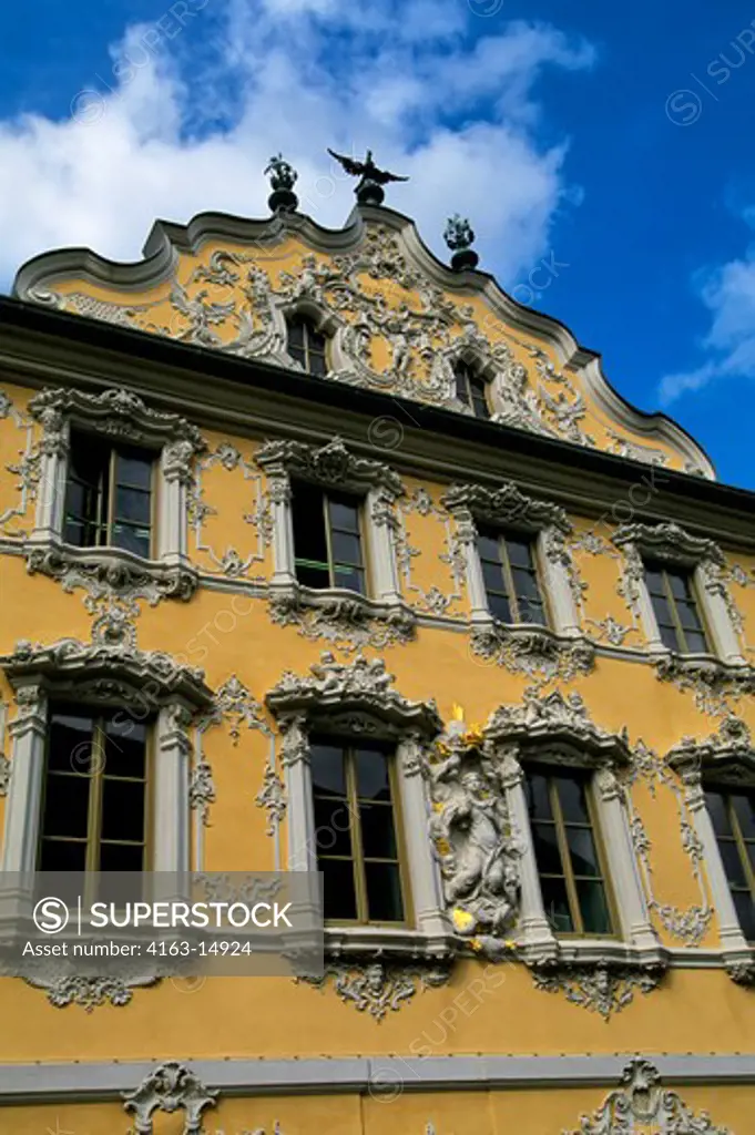 GERMANY, WURZBURG, OLD TOWN, FALKENHAUS(FALCON HOUSE), BAROQUE MANSION, ROCOCO STUCCO-WORK