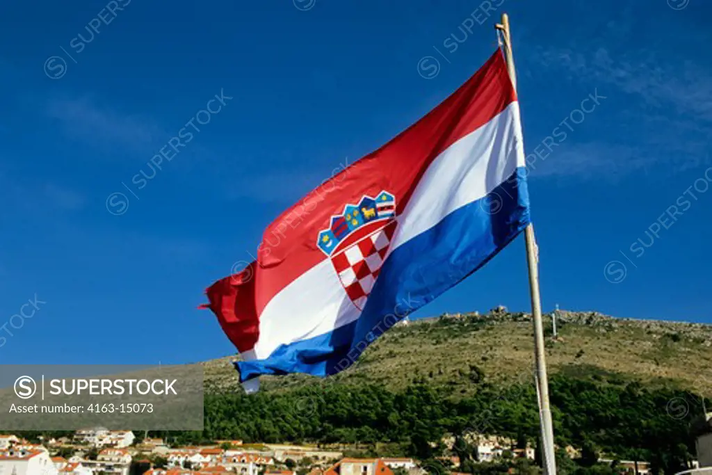CROATIA, DUBROVNIK, CROATIAN FLAG
