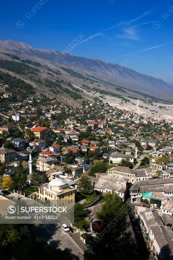 ALBANIA, GJIROKASTRA, VIEW FROM CASTLE OF CITY, MOSQUE