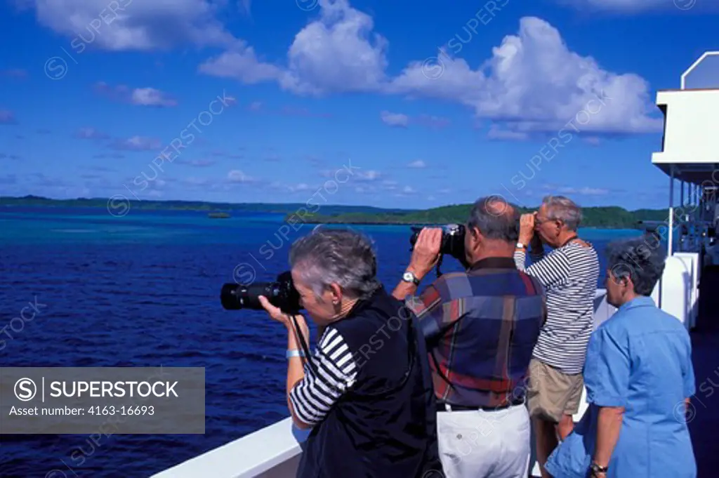 FIJI, LAU GROUP, FULANGA ISLAND, MS WORLD DISCOVERER, PASSENGERS ON DECK