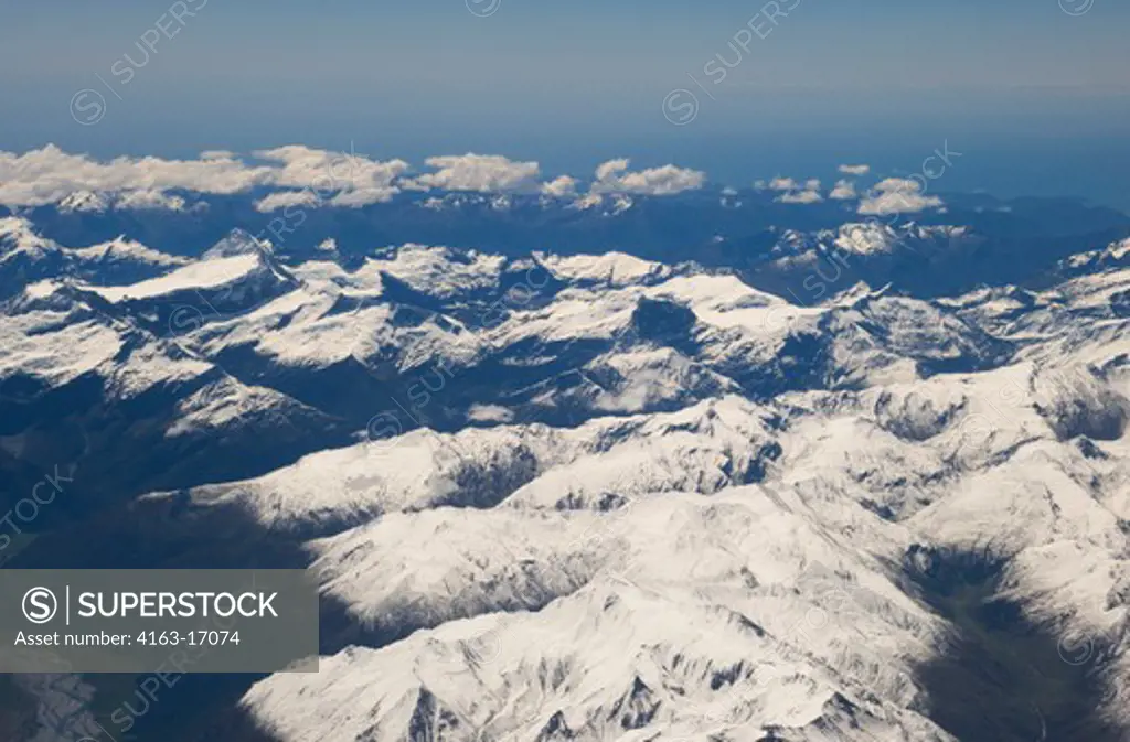 NEW ZEALAND, OCEANIA, SOUTH ISLAND, AERIAL VIEW OF SOUTHERN ALPS