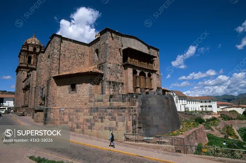 PERU, CUZCO, SANTO DOMINGO MONASTERY, BUILT ON THE TEMPLE OF THE SUN, INCA TEMPLE