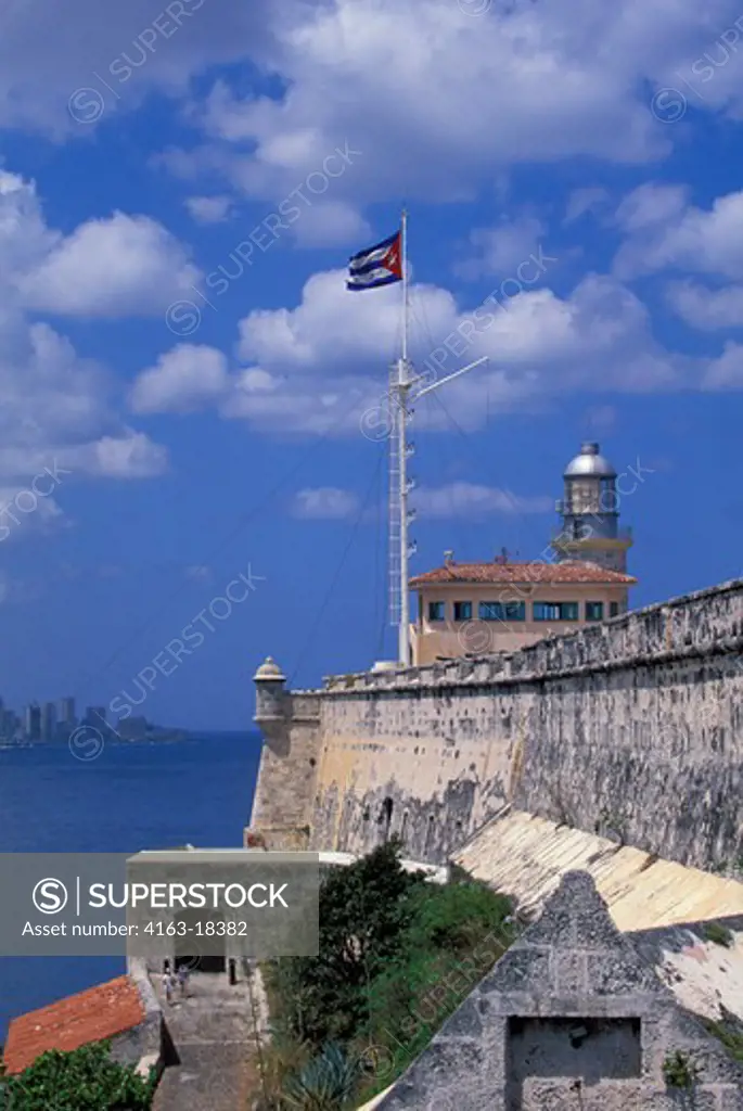 CUBA, HAVANA, EL MORRO FORTRESS, LIGHTHOUSE