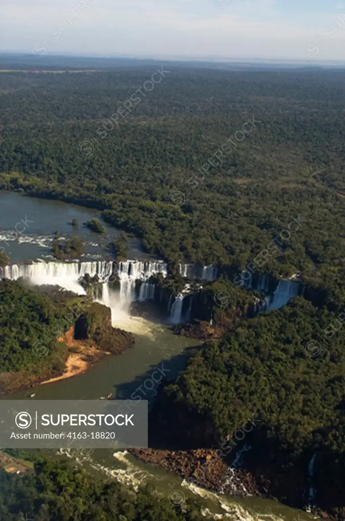 BRAZIL, IGUASSU NATIONAL PARK, AERIAL VIEW OF IGUASSU FALLS, SUBTROPICAL FOREST