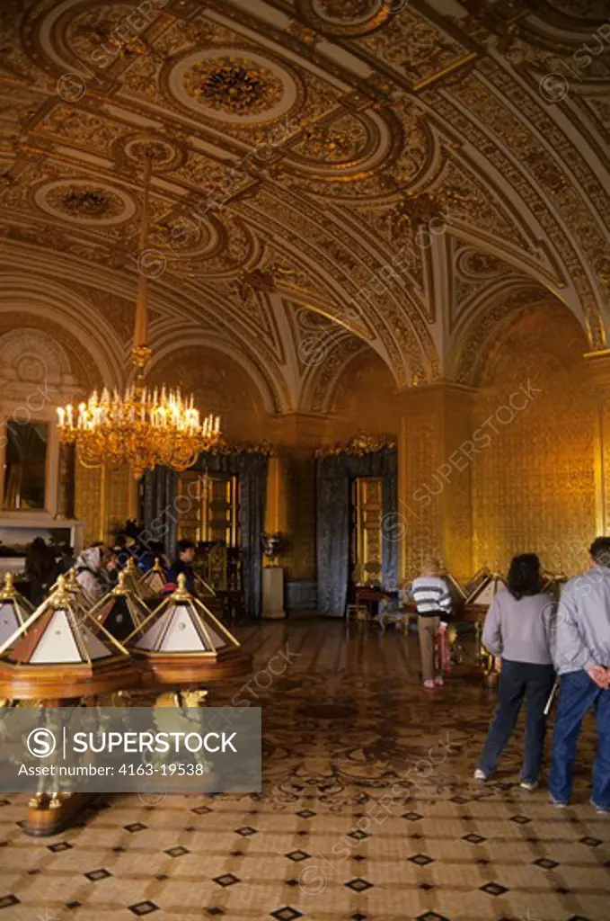 RUSSIA, ST. PETERSBURG, HERMITAGE, WINTER PALACE, GOLDEN ROOM