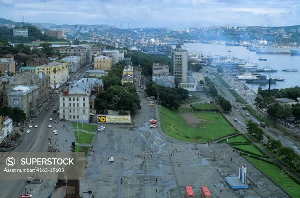 RUSSIA, VLADIVOSTOK, VIEW OF SQUARE FOR THE FIGHTERS OF THE REVOLUTION