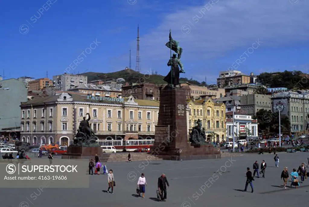 RUSSIA, VLADIVOSTOK, SQUARE FOR THE FIGHTERS OF THE REVOLUTION, MONUMENT