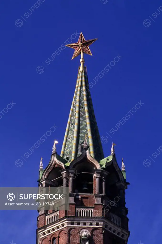 RUSSIA, MOSCOW, RED SQUARE, SPASSKAYA TOWER, ROOF WITH STAR