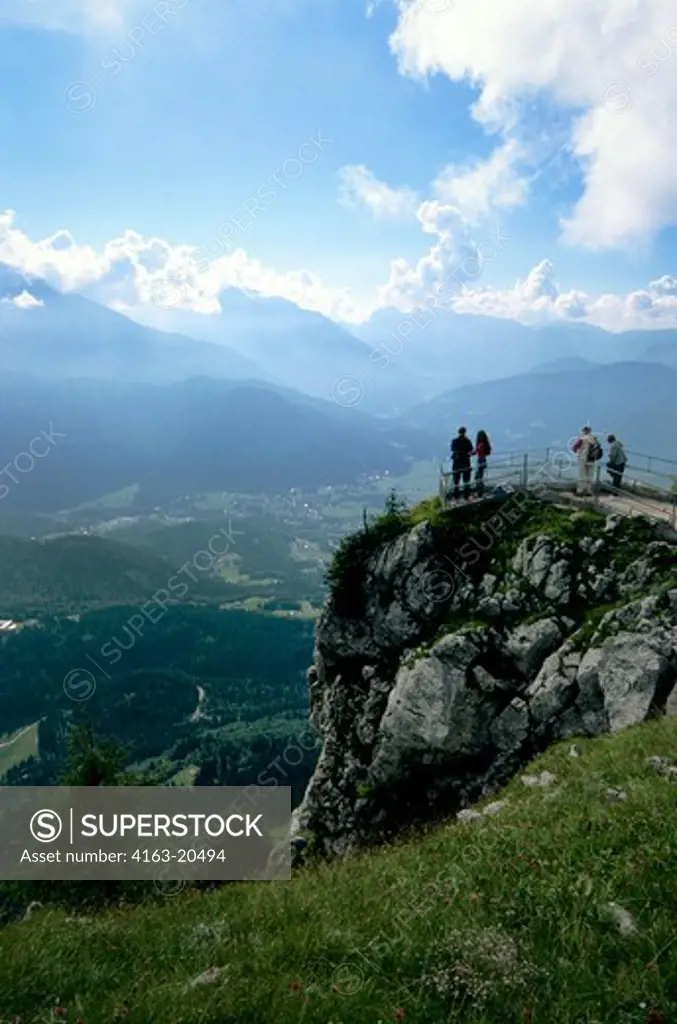 Germany, Bavaria, Berchtesgaden, Kehlstein (Eagle'S Nest), Tourists