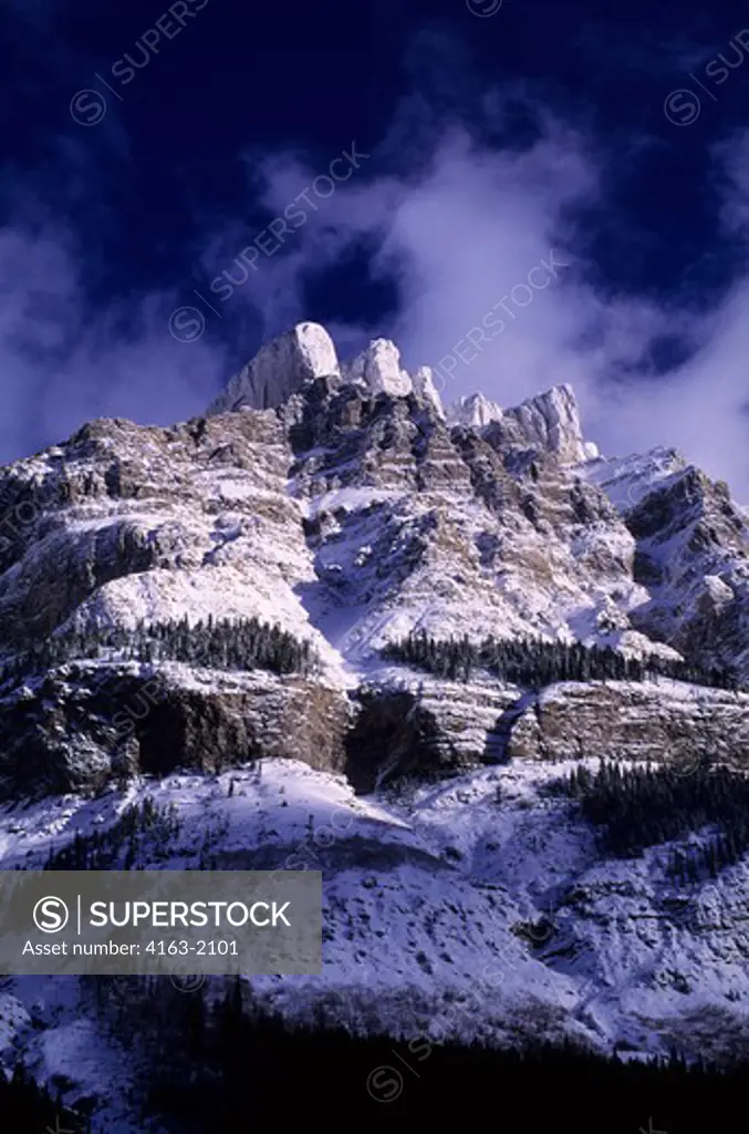 CANADA, CANADIAN ROCKIES, ALBERTA, BANFF N.P., ICEFIELDS PARKWAY, MT. WILCOX